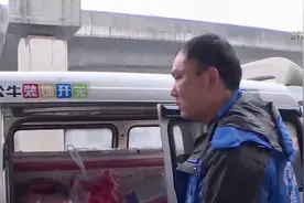 客车当货车用！超长、违规载货，长沙两面包车被现场截查！