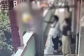 广西一男生疑因早恋被家长责骂后，翻护栏从5楼跳下，教育局回应视频封面