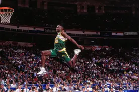 【历史经典】狂暴派扣篮代言人！请欣赏“雨人”坎普生涯五大扣篮