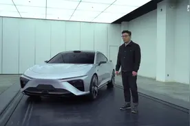 科幻感十足 静态测评合众哪吒S