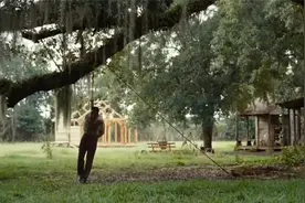 监工手里的三米长鞭：在棉花种植园里，黑人奴隶们最恐惧的东西