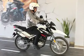 摩托VLOG：一箭三雕的豪爵NK150，一万多元值不值？视频封面