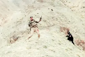 狼群行动：雇佣兵舍命揪出女子，谁知道那女子居然用手榴弹威胁视频封面