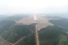 人勤春早 奋斗启航：北湖机场最新样貌来了！视频封面