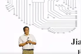 专家：小孩睡懒觉没坏处，8小时以上睡眠更有利于大脑发育