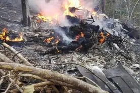 江西飞机坠毁案遇难者父亲发声：就这一个独生子，非常心痛视频封面