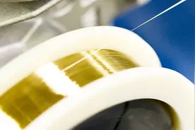 中国最牛女焊工有多“心灵手巧”？一克黄金拉成661米金丝！视频封面