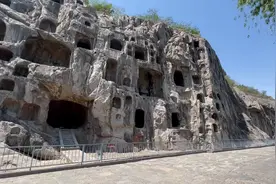 五一假期龙门石窟游客稀少，讲解员：与往年没法比，太清闲视频封面