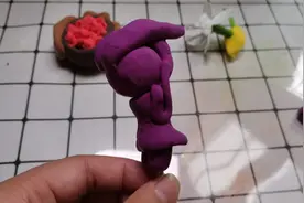 用超轻黏土做跳舞的娃娃，一块黏土一根牙签就搞定，简单好看好玩