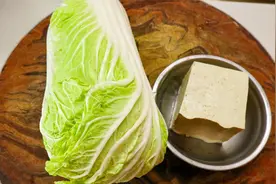 白菜豆腐这样做太好吃了，大厨教你小技巧，出锅汤汁都不剩，真香