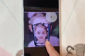 微信设置双头像的操作方法，一分钟学会视频封面