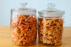 传统辣椒萝卜干：学会湖南特色做法，香辣脆爽，开胃又下饭！