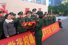 服役三十年 一级警士长张校峰光荣退休视频封面