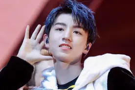 人工智能也偶像出道了，和王俊凯合唱新歌！网友：还以为是真人！视频封面