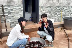 比手还大的小龙虾，俗称“两虾”，一只一般的重量都在1两以上视频封面