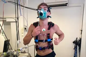 【谁还敢说赛车不是运动】F1车手变态的训练集锦视频封面