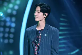 肖战能够成功复出，这4点原因很重要，其中3点其他艺人可借鉴！视频封面