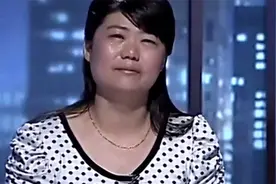 厂花嫁给穷小子，坐着三轮车出嫁，谁料一进婚房贫穷让她抹眼泪视频封面