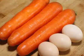 快过年了，教你道拿手菜，胡萝卜加鸡蛋，营养好看，待客倍有面