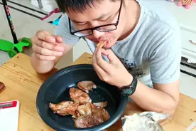 拼多多12块钱的德州扒鸡，刚收到商品就下架了，套路真深！视频封面