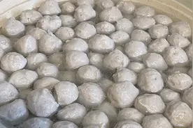 肉丸子这样做才好吃，教你饭店不外传的配方，鲜嫩爽滑有嚼劲，香