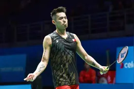 林丹场外生活再度吸睛，1亿签约日本品牌，网友：李宁到底钱不够视频封面