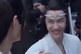 别人叫王甜甜VS肖战叫王甜甜，王一博不同的反应，好基友一起走！