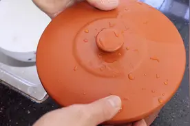 你家老公熬夜抽烟？常炖这一锅汤来喝，清香好喝又润肺，做法简单