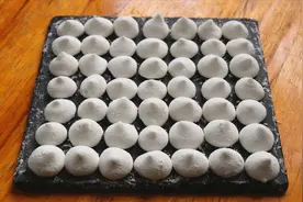 自制棉花糖，轻盈软嫩，入口即化，大小朋友都可以吃