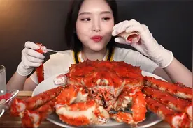 【韩国🇰🇷Boki】美味帝王蟹，看美女姐姐吃饭也是一种视觉享受啊视频封面