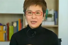 美女主持张泉灵放弃央视铁饭碗，转身给二混子147万，丈夫：不够视频封面