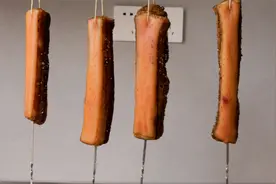 街边排队都要买的脆皮五花肉，教你在家做，每一口都酥脆过瘾