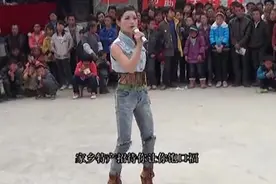 贵州农村姑娘，一曲《尕撒拉》节奏欢快，热情豪迈，非常好听
