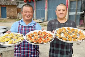 随便搞11斤鲍鱼，一锅全蒸了，一口一个真过瘾视频封面