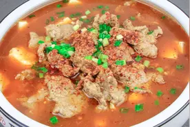 豆花牛肉的家常做法，麻辣鲜香味真足，厨师长的私房下饭菜视频封面