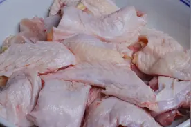 鸡肉这样做太好吃了，做法简单，又香又嫩大人孩子都爱吃，太香了