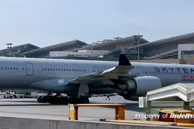 一代经典——中國東方航空A340-600 B-6053降落美国洛杉矶机场