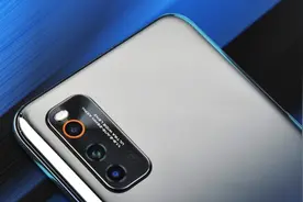 iQOONeo3发布，骁龙865+UFS 3.1+44W闪充仅2698元，游戏党的首选视频封面