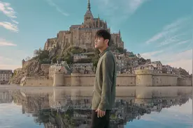 周杰伦新专辑封面曝光！暴瘦出尖下巴，置身圣米歇尔山好唯美视频封面