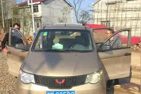 8年跑了11万公里的五菱宏光，现在还想卖一万块，大家觉得值吗？视频封面