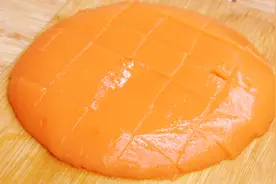 夏天要多吃胡萝卜，教你特色做法，清凉解暑，细嫩Q弹，解馋