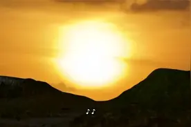 英文字幕《天堂岛Paradise Islands》E01 浴火重生 Born of fire视频封面