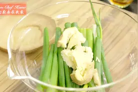 教你做调肉馅必备的葱姜水，学会了可以做小笼汤包