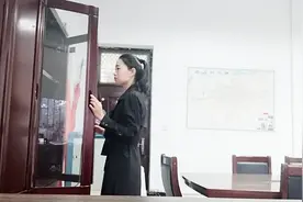 27岁美女身高165体重100，有气质情商不高，怎么样才能找到对象呢