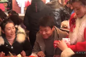 天水参加婚庆喜宴有一种习俗，新娘敬酒客人要给钱，与你们一样吗视频封面