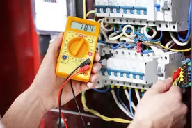 漏保一用电就跳闸，花300块请电工查，故障太简单，网友：亏大了视频封面