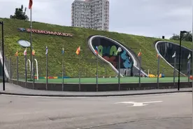 实拍李宇春北京豪宅，小区电影院游泳池健身房一应俱全，喷泉不错视频封面