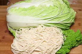 白菜搭配2块钱面条，简单一做，色香味美营养解馋，出锅家人爱吃