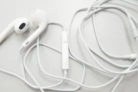 耳机为何分左右耳？带了这么多年，今天终于明白了视频封面