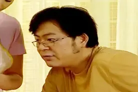 刘梅两人成80岁后怕刘星他们只能围着桌子哭，没想到仨人却较真了